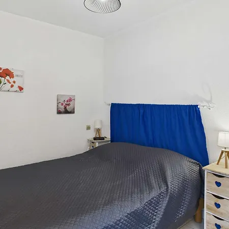 Cosy 2 Pièces, 4 Pers., à 2 Pas De La Plage, Parking Privé, Terrasse Avec Salon De Jardin - Fr-1-326-815 Appartement
