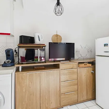 Cosy 2 Pièces, 4 Pers., à 2 Pas De La Plage, Parking Privé, Terrasse Avec Salon De Jardin - Fr-1-326-815 *